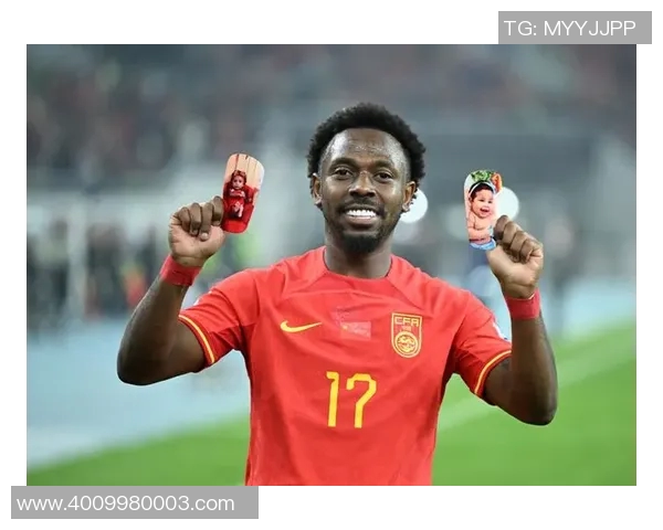 足球明星在中国的精彩瞬间与独特风采尽在镜头之中